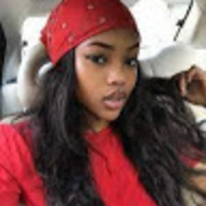 Meet your Posher, Aliya